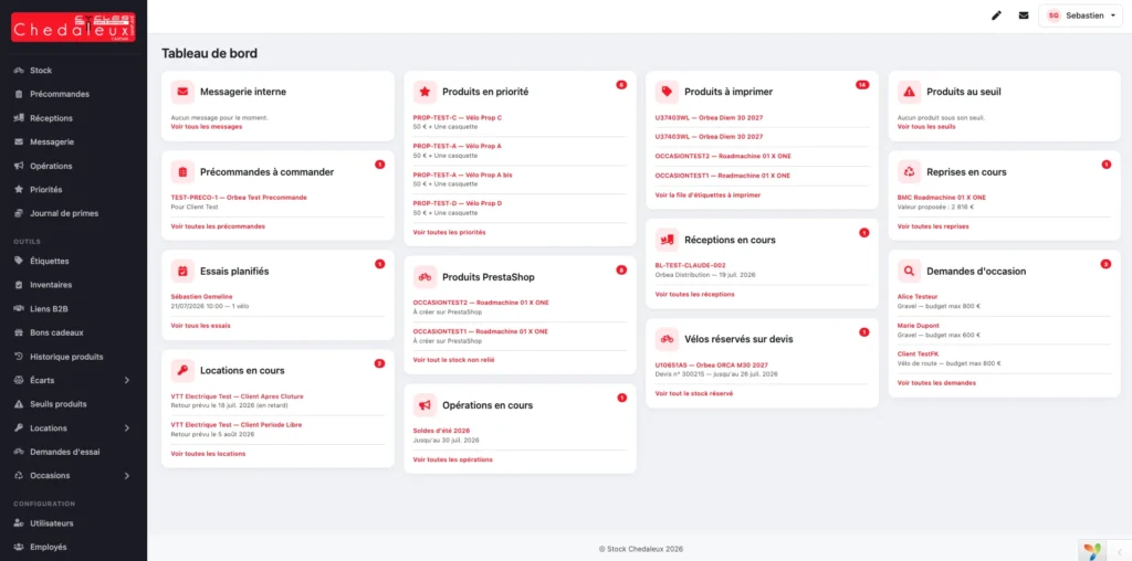 Tableau de bord de l'outil de gestion de stock développé pour Cycles Chedaleux, avec cards précommandes, priorités, opérations en cours et écarts de stock
